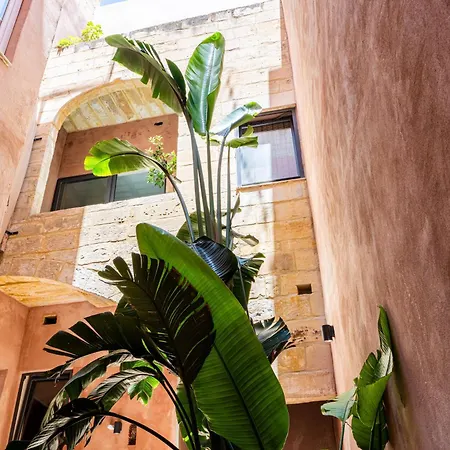 Twin In Historic Building At The Marina With Sea View 3*